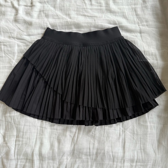 Lululemon Black Pleated Tennis Skirt - Picture 1 of 2